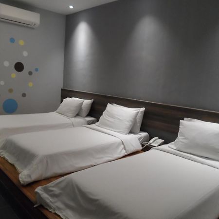 Js Hotel Τζόχορ Μπάχρου Εξωτερικό φωτογραφία